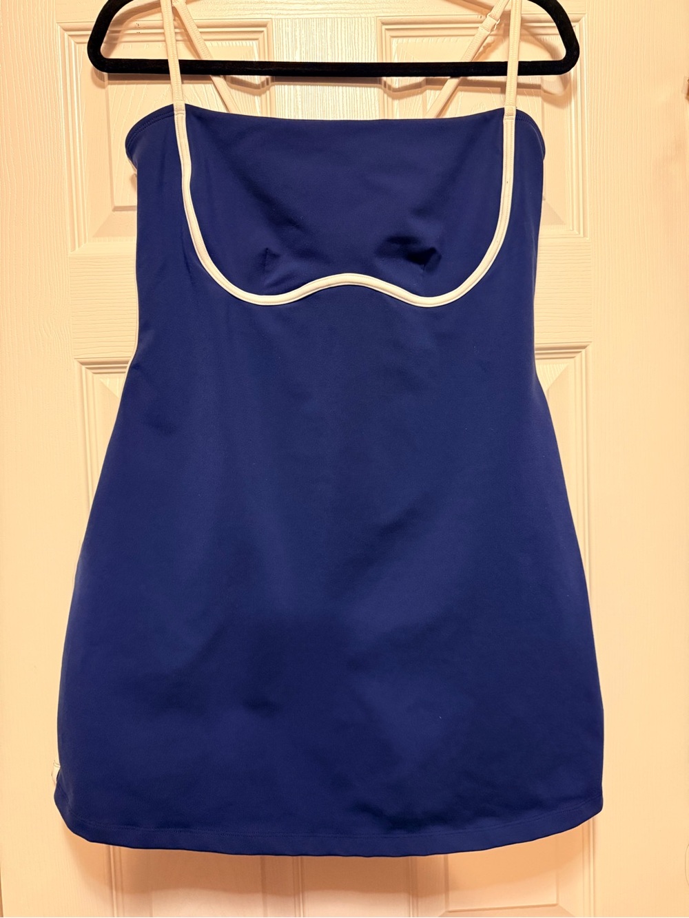 Alo Airbrush Streamlined Dress - Navy/ Ivory - Picture 3 of 4